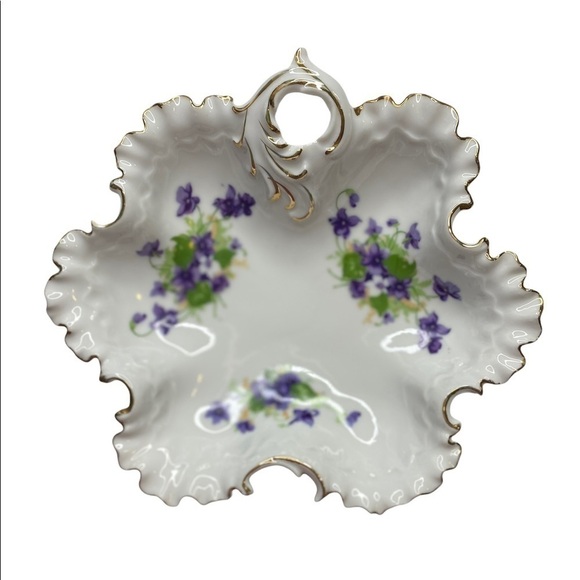 Vintage Norcrest “Sweet Violet” Gold Rim Leaf Shape Candy Dish. - Picture 1 of 7